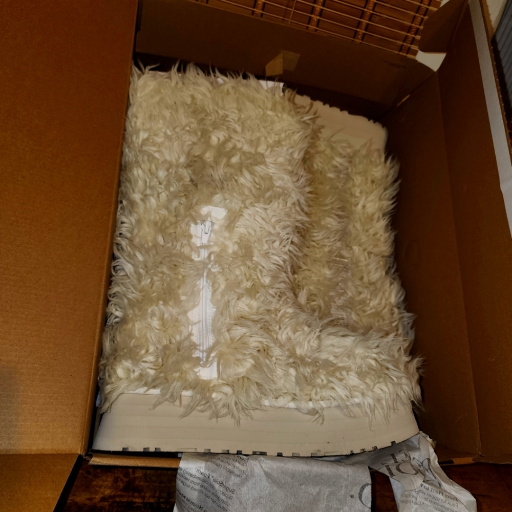 UGG MOMMA SUGAR BOOTS
